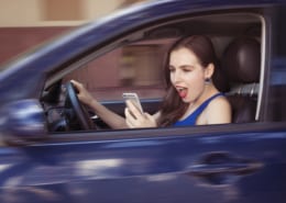 7 tips to prevent distracted driving