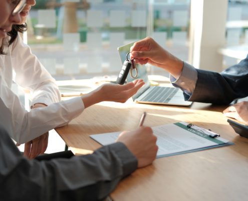 expert tips on how to get the best auto insurance deals